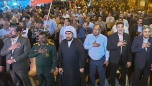 تجلیل از کارکنان نمونه در مراسم هم افزایی میلاد پیامبر (ص) و هفته دولت در کهنوج