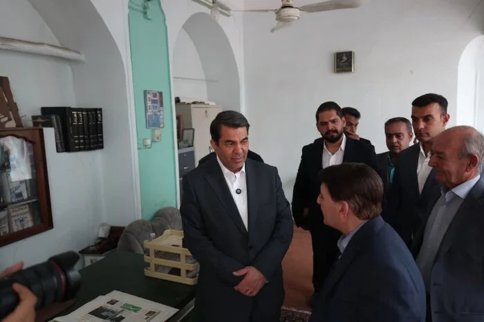 مراسم اعلام رسمی احیای روزنامه بیداری با حضور استاندار کرمان مراسم اعلام رسمی احیای روزنامه بیداری با حضور استاندار کرمان