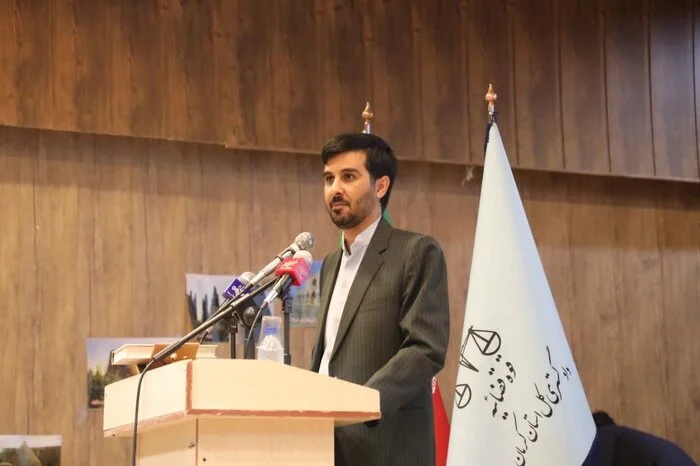 حادثه واژگونی اتوبوس کارگران معدن در راور کرمان و حضور مراجع قضایی حادثه واژگونی اتوبوس کارگران معدن در راور کرمان و حضور مراجع قضایی