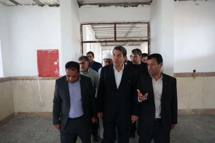 بازدید استاندار کرمان از روند ساخت مجتمع آموزشی رستگاران ریگان بازدید استاندار کرمان از روند ساخت مجتمع آموزشی رستگاران ریگان
