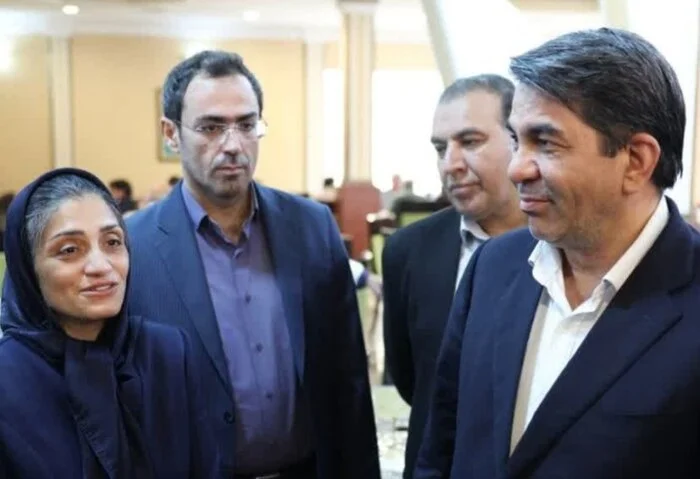 دیدار استاندار کرمان با بازیکنان و کادر فنی تیم فوتبال بانوان خاتون بم دیدار استاندار کرمان با بازیکنان و کادر فنی تیم فوتبال بانوان خاتون بم