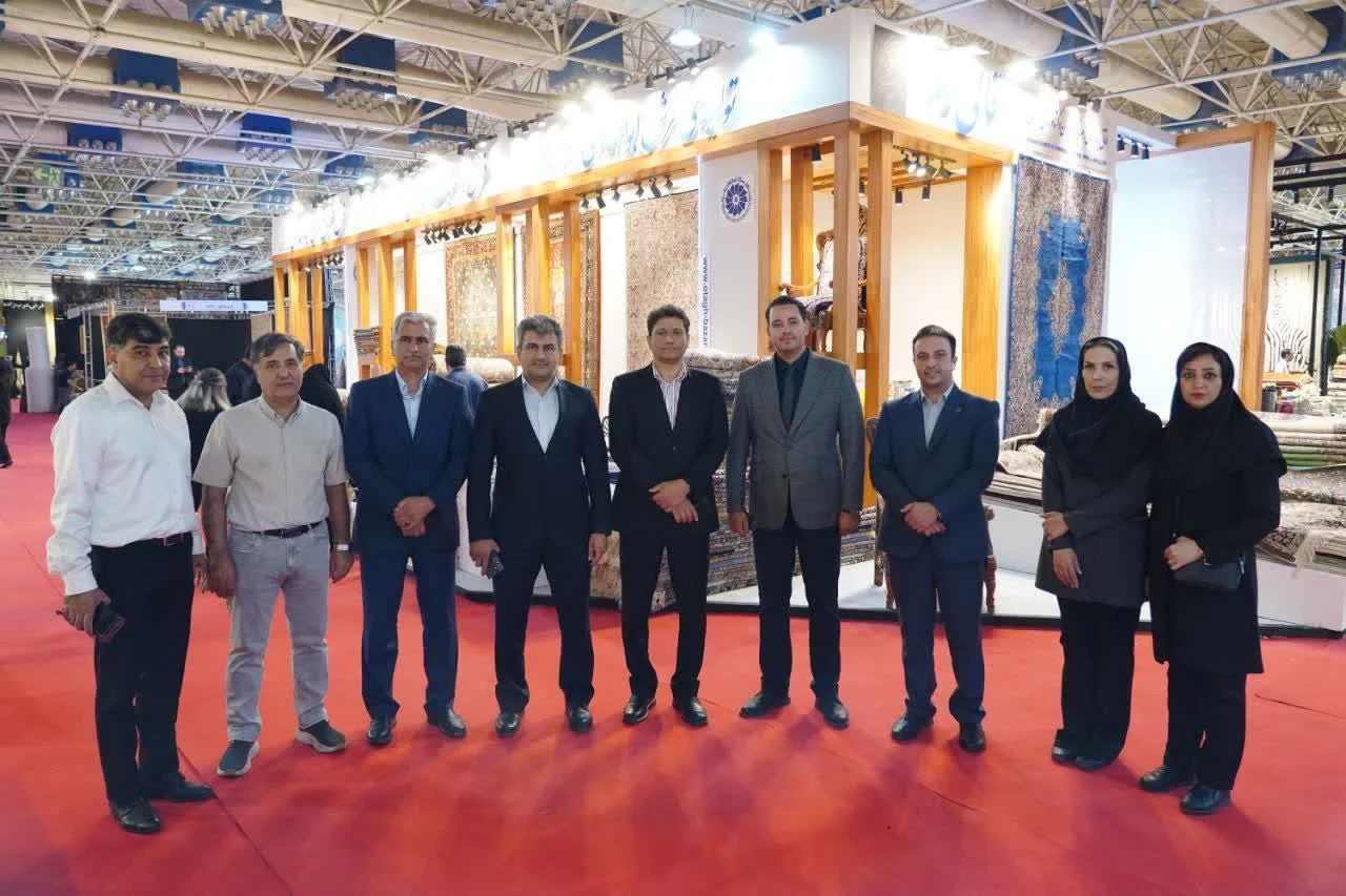 بازدید مسئولان استانی از غرفه اختصاصی فرش دستباف کرمان در نمایشگاه بین‌المللی تهران