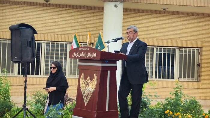 سخنرانی مسئولان در مراسم آغاز حرکت قطار پنج ستاره کرمان به مشهد
