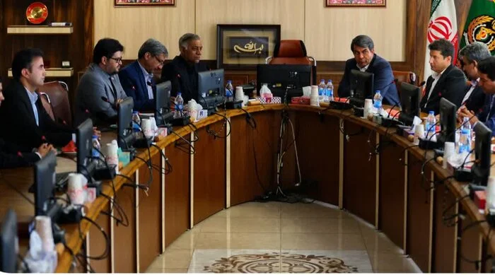 جلسه بررسی فرصتهای سرمایهگذاری کرمان با مدیرعامل ساتا جلسه بررسی فرصتهای سرمایهگذاری کرمان با مدیرعامل ساتا