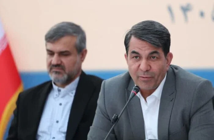 سخنرانی استاندار کرمان درباره نقش دانشآموزان در توسعه سخنرانی استاندار کرمان درباره نقش دانشآموزان در توسعه