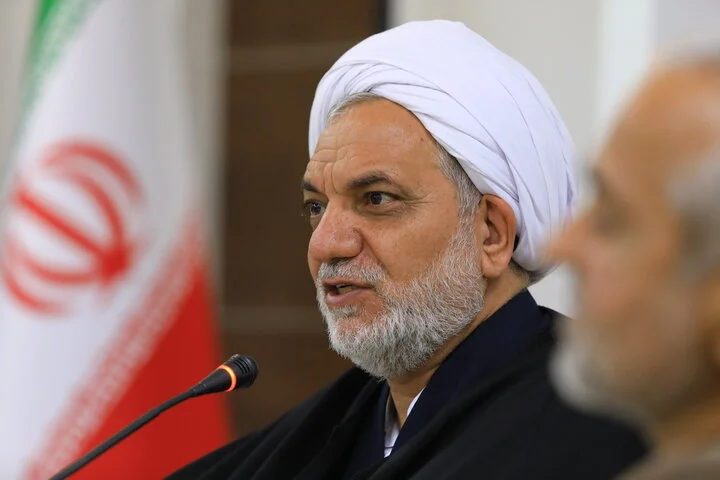 رئیسکل دادگستری کرمان در نشست ثبت رسمی اموال غیرمنقول رئیسکل دادگستری کرمان در نشست ثبت رسمی اموال غیرمنقول