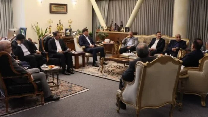 نشست هماهنگی احداث آزادراه انار شهربابک سیرجان باغات کرمان