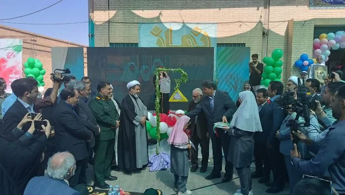 سخنرانی استاندار کرمان در آیین بازگشایی مدارس و آغاز سال تحصیلی جدید سخنرانی استاندار کرمان در آیین بازگشایی مدارس و آغاز سال تحصیلی جدید