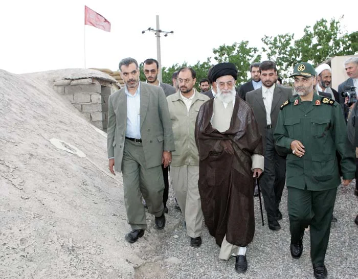 بازسازی میدانی شلمچه و ادوات جنگی در موزه دفاع مقدس کرمان بازسازی میدانی شلمچه و ادوات جنگی در موزه دفاع مقدس کرمان