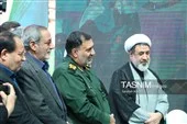 اهدای جوایز به دانشآموزان برتر در بازگشایی مدارس کرمان اهدای جوایز به دانشآموزان برتر در بازگشایی مدارس کرمان