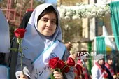 شور و شوق دانشآموزان در روز بازگشایی مدارس کرمان شور و شوق دانشآموزان در روز بازگشایی مدارس کرمان