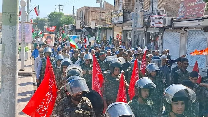 تمرینهای تاکتیکی در جریان رزمایش جانفدایان ایران جنوب کرمان تمرینهای تاکتیکی در جریان رزمایش جانفدایان ایران جنوب کرمان