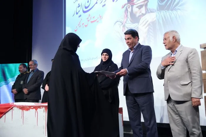 سخنرانی استاندار کرمان درباره انتقال مفاهیم دفاع مقدس با زبان هنر