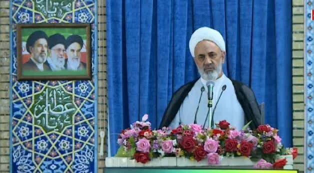 سخنرانی خطیب جمعه کرمان درباره ایستادگی ایران قدرتمند و مستقل