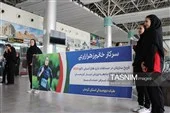 زهرا زارعی در جمع جوانان علاقهمند به ورزش زهرا زارعی در جمع جوانان علاقهمند به ورزش
