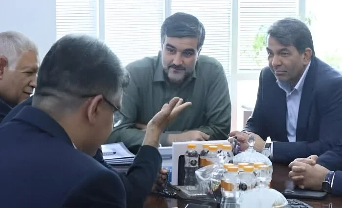 بهسازی و آسفالت راه‌های ارتباطی و روستایی استان کرمان