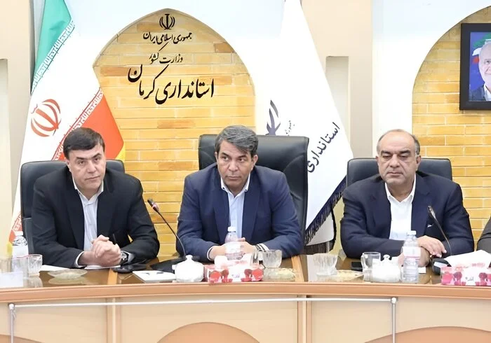 جلسه ستاد استانی بازآفرینی بافت‌های شهری کرمان