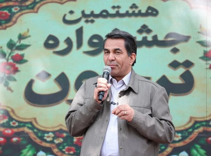 برگزاری هشتمین جشنواره ملی ترخون گلباف با حضور استاندار کرمان