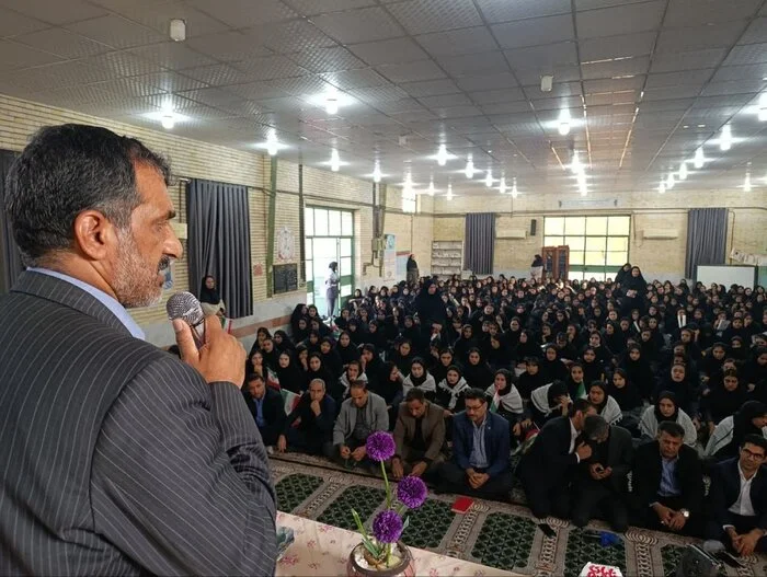 برگزاری برنامه‌های پدافند غیرعامل در مدارس شهرستان جیرفت